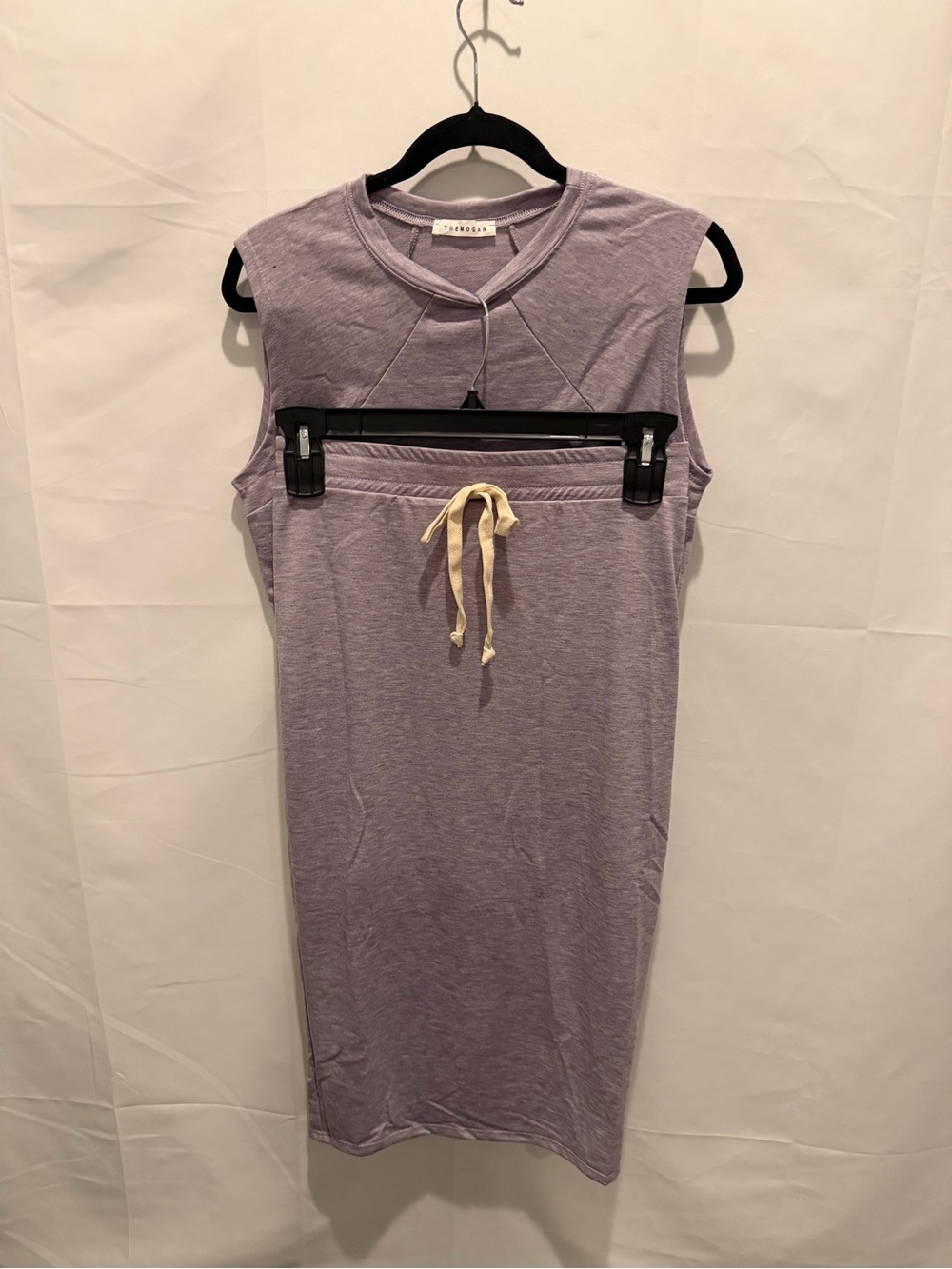 NWOT THEMOGAN 2 piece Sleeveless Lavender crop top with midi skirt.size M.